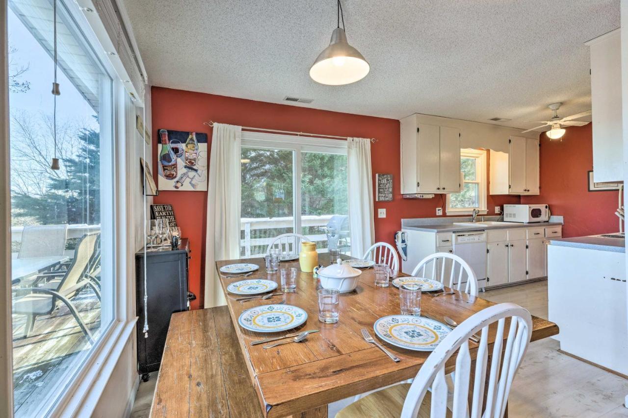 Holiday home Massanutten Retreat With Double Deck And Mtn View!